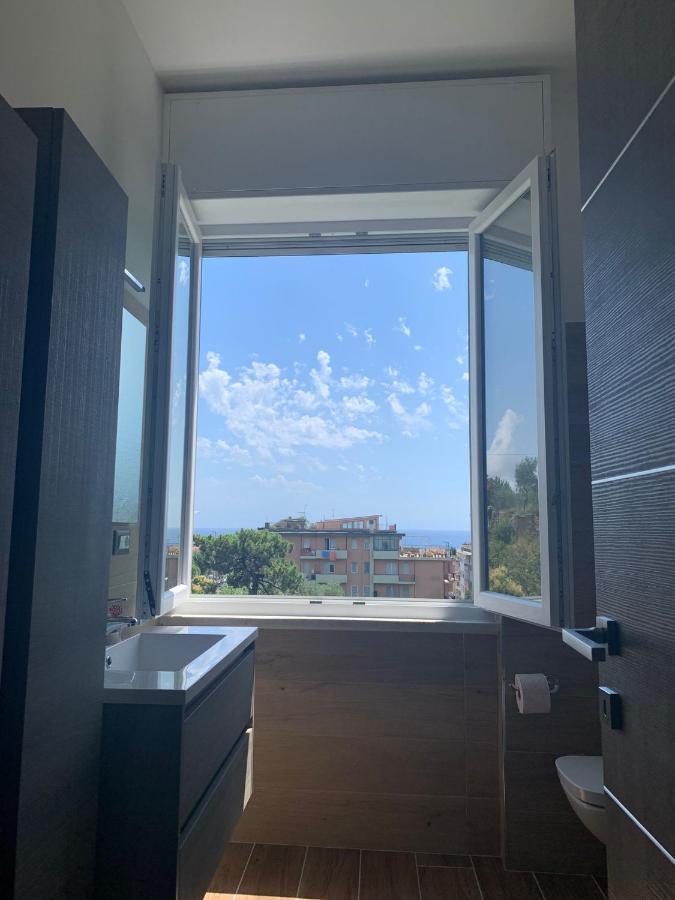 Terrazza Sul Mare In Via Devoto Apartment Киавари Екстериор снимка
