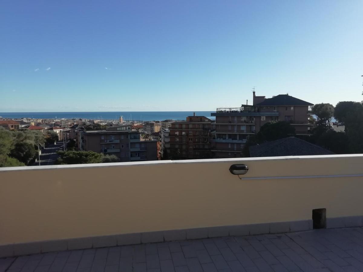 Terrazza Sul Mare In Via Devoto Apartment Киавари Екстериор снимка